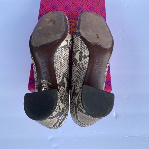 Tory Burch Bond 55MM Pump Printed Snake - Picture 11 of 16